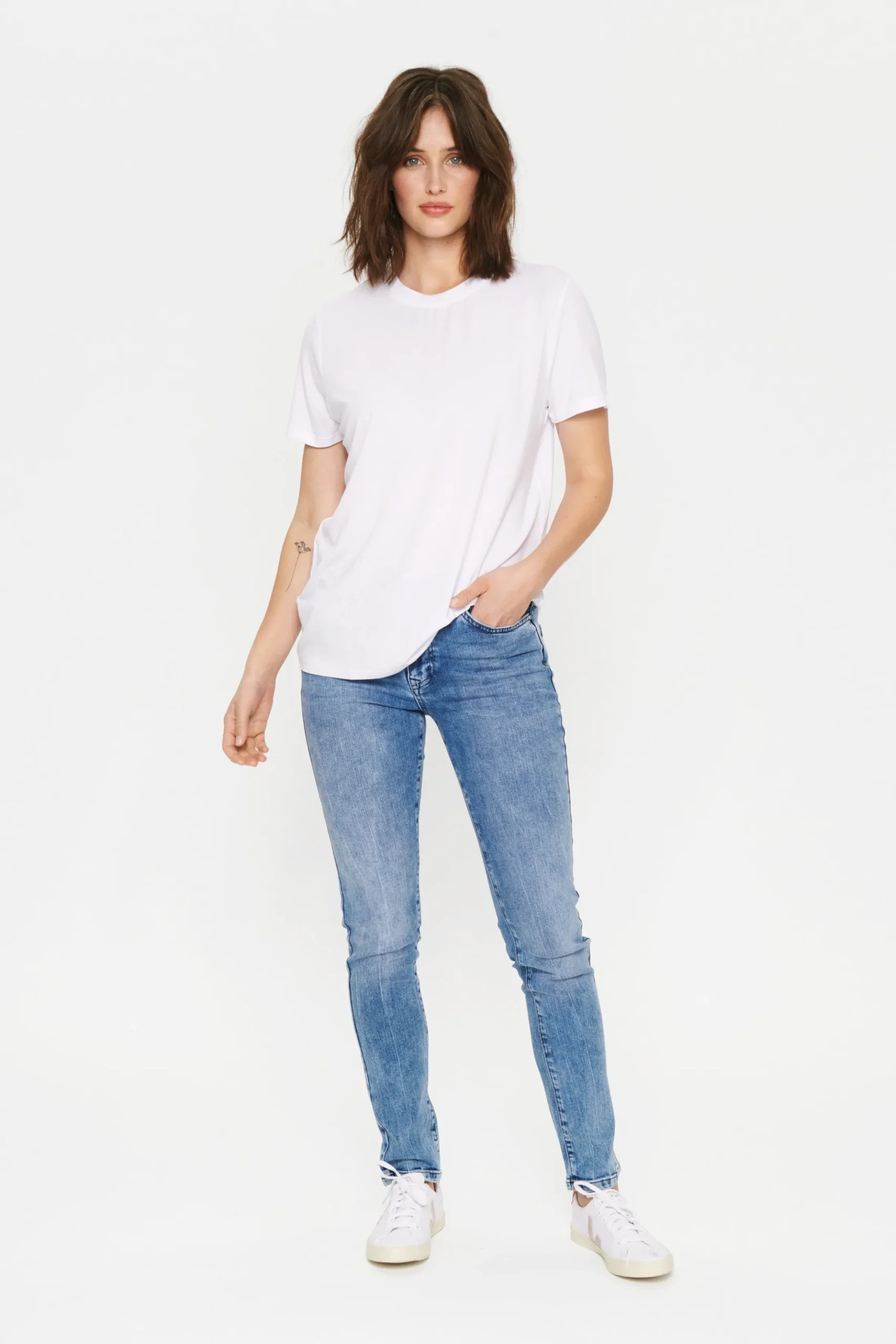 AdeliaSZ T-shirt